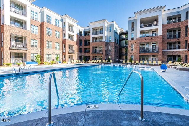 600 Carraway Crossing S1, Chapel Hill, NC 27516