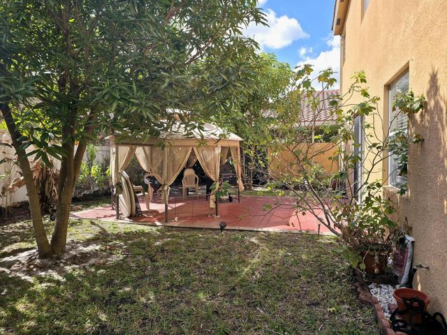 236 Gazetta Way, West Palm Beach, FL 33413