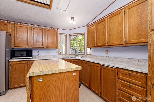 11 Donder Road, Shelton, WA 98584