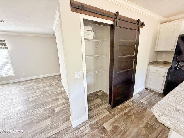 1818 Kaham Lane, Grand Ridge, FL 32442