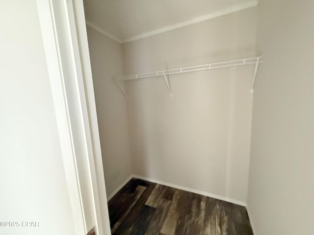 1818 Kaham Lane, Grand Ridge, FL 32442