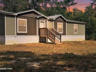 1818 Kaham Lane, Grand Ridge, FL 32442