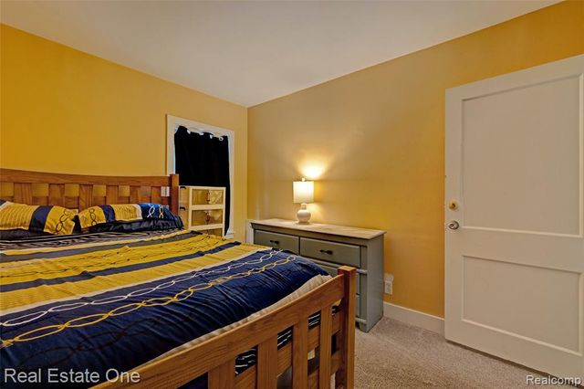 8247 Miller Road, Swartz Creek, MI 48473