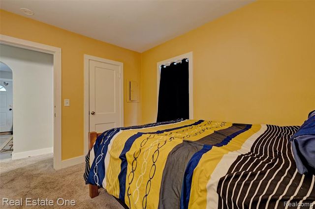 8247 Miller Road, Swartz Creek, MI 48473