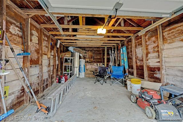 8247 Miller Road, Swartz Creek, MI 48473