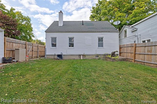 8247 Miller Road, Swartz Creek, MI 48473