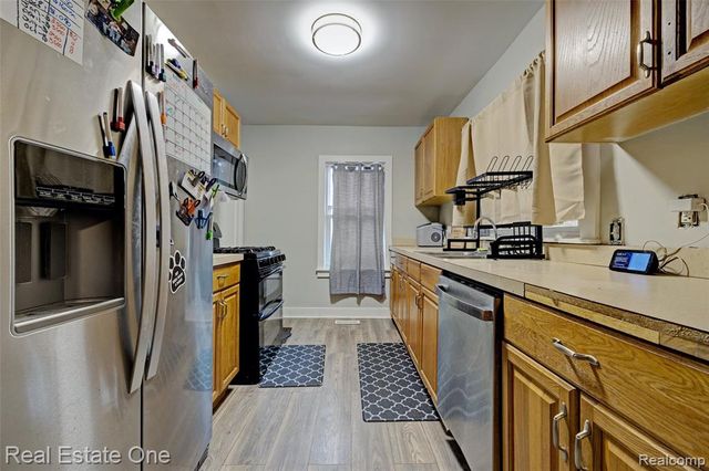 8247 Miller Road, Swartz Creek, MI 48473