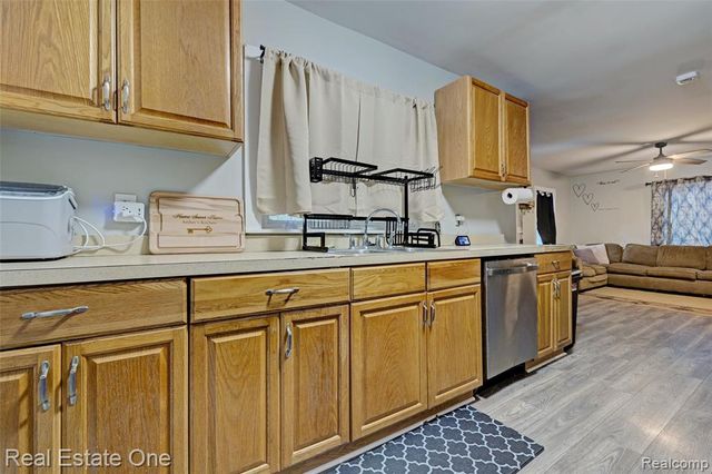 8247 Miller Road, Swartz Creek, MI 48473