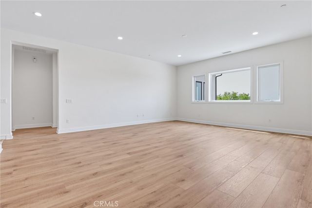10542 Wood Briar Court, Chatsworth, CA 91311