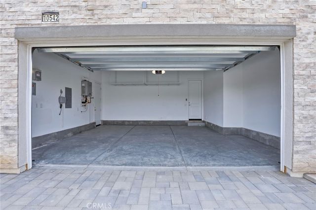 10542 Wood Briar Court, Chatsworth, CA 91311