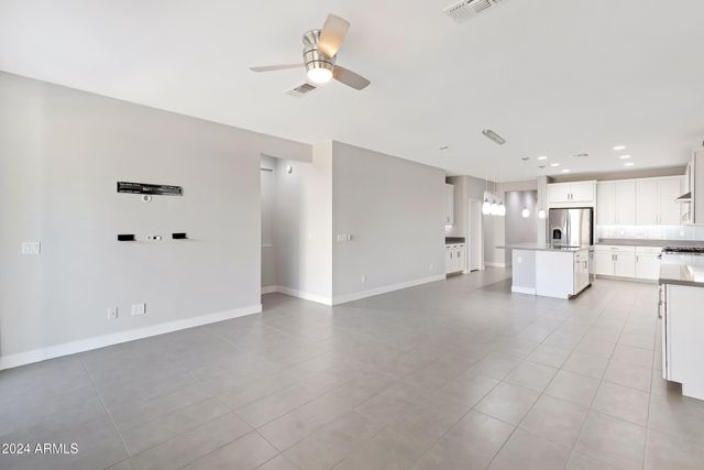 14396 W WETHERSFIELD Road, Surprise, AZ 85379