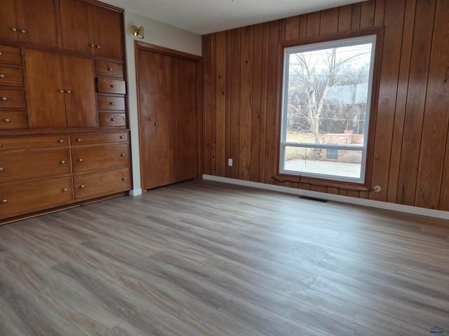 4821 CAPITAL, Rapid City, SD 57702