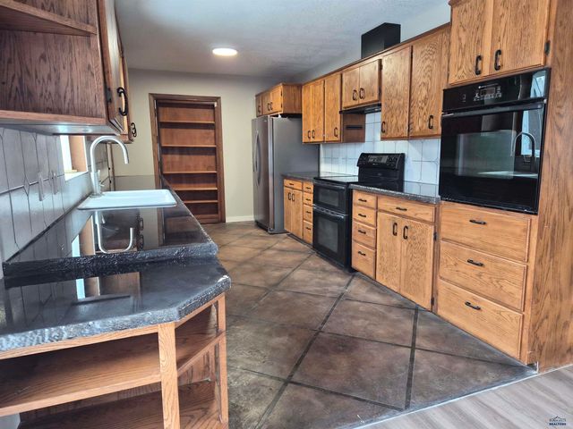 4821 CAPITAL, Rapid City, SD 57702