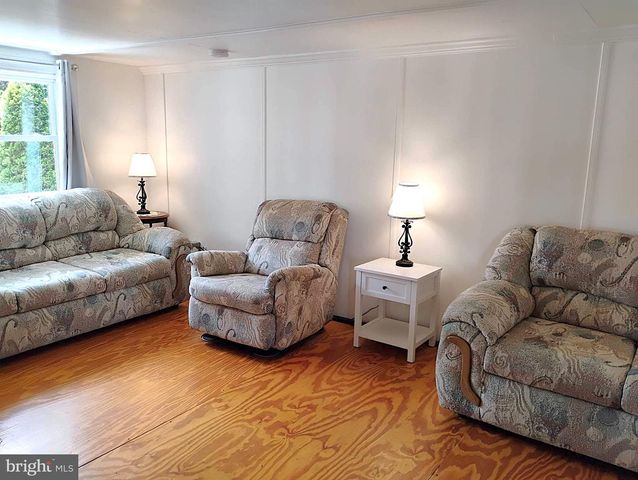 187 SUNNY MEADOW PL, Berkeley Springs, WV 25411