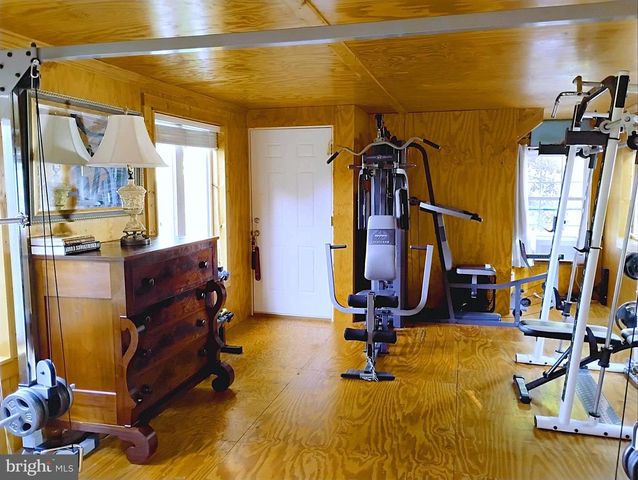 187 SUNNY MEADOW PL, Berkeley Springs, WV 25411