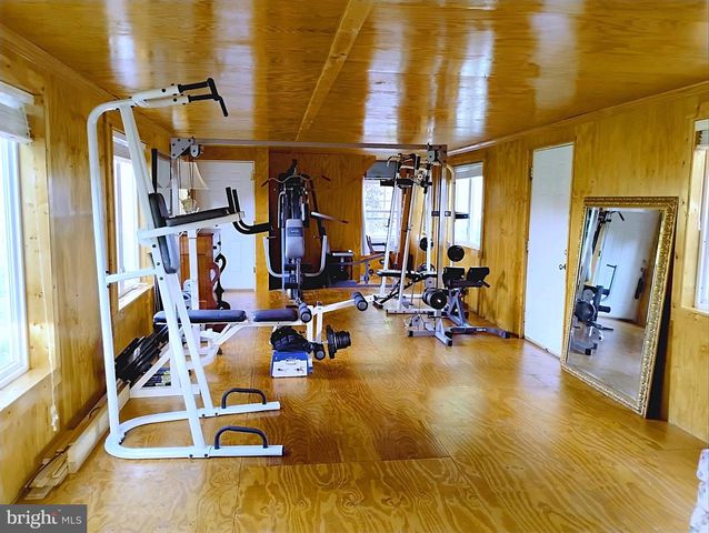 187 SUNNY MEADOW PL, Berkeley Springs, WV 25411