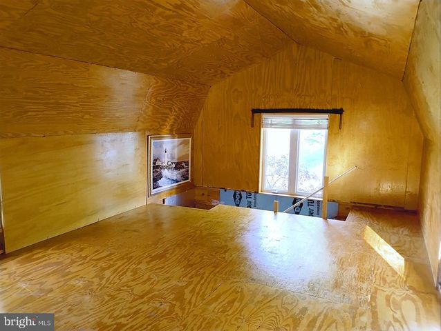 187 SUNNY MEADOW PL, Berkeley Springs, WV 25411