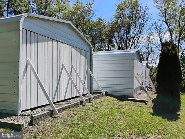 187 SUNNY MEADOW PL, Berkeley Springs, WV 25411