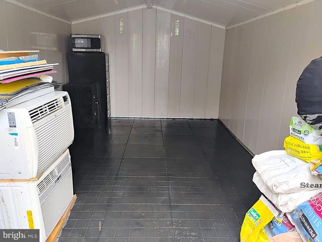 187 SUNNY MEADOW PL, Berkeley Springs, WV 25411