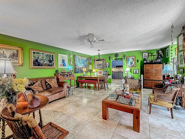 941 NW 30th Avenue C, Delray Beach, FL 33445