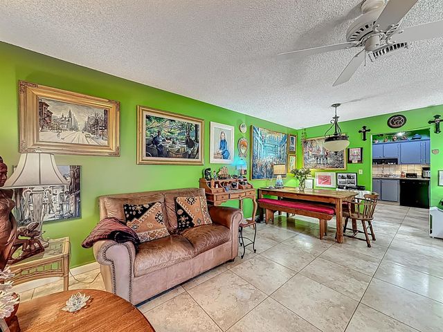941 NW 30th Avenue C, Delray Beach, FL 33445