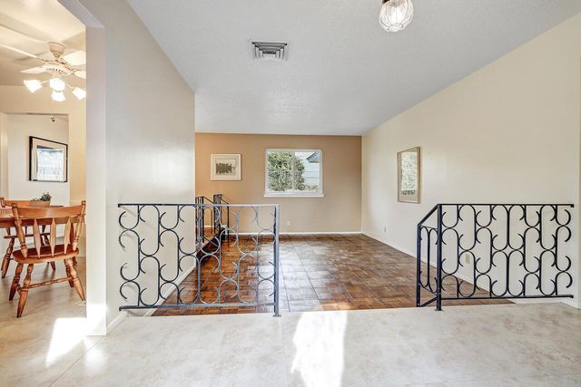 8905 Hilton Avenue NE, Albuquerque, NM 87111