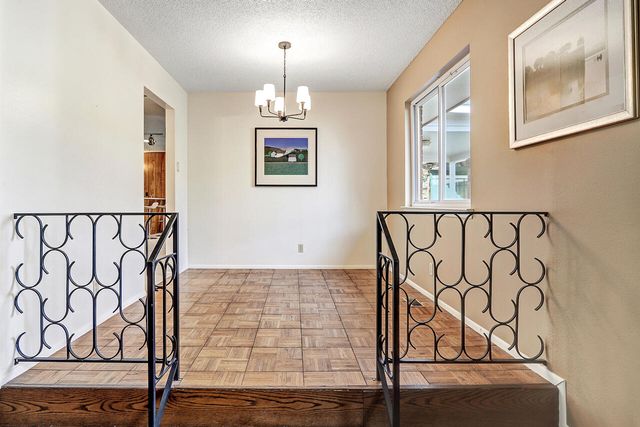 8905 Hilton Avenue NE, Albuquerque, NM 87111