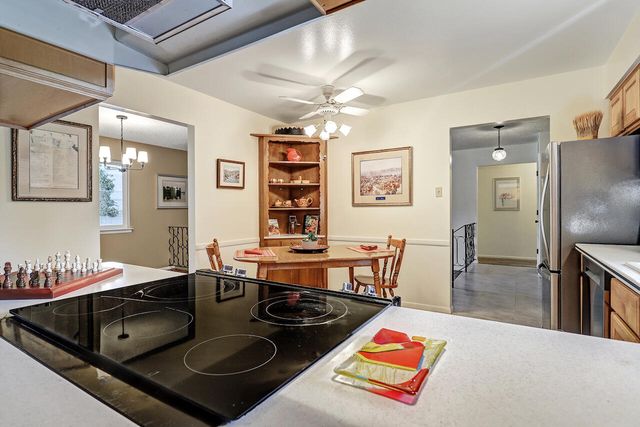 8905 Hilton Avenue NE, Albuquerque, NM 87111