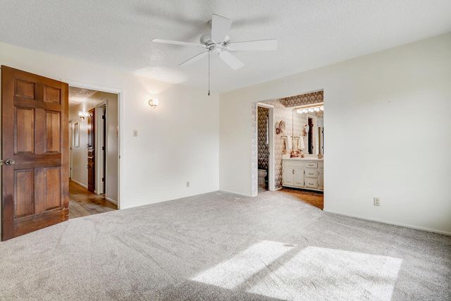 8905 Hilton Avenue NE, Albuquerque, NM 87111