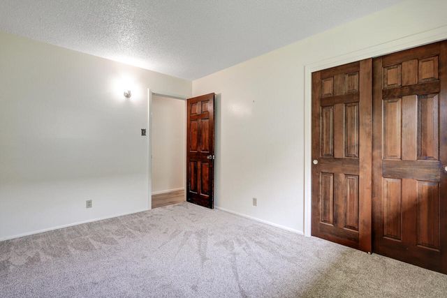 8905 Hilton Avenue NE, Albuquerque, NM 87111