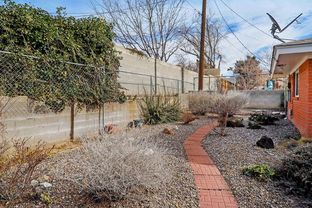 8905 Hilton Avenue NE, Albuquerque, NM 87111