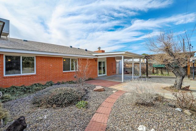 8905 Hilton Avenue NE, Albuquerque, NM 87111