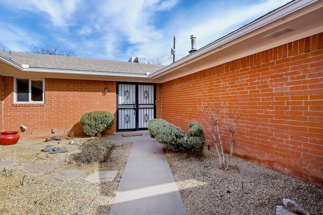 8905 Hilton Avenue NE, Albuquerque, NM 87111