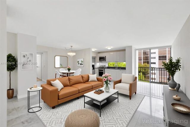 16919 N Bay Road 521, Sunny Isles Beach, FL 33160