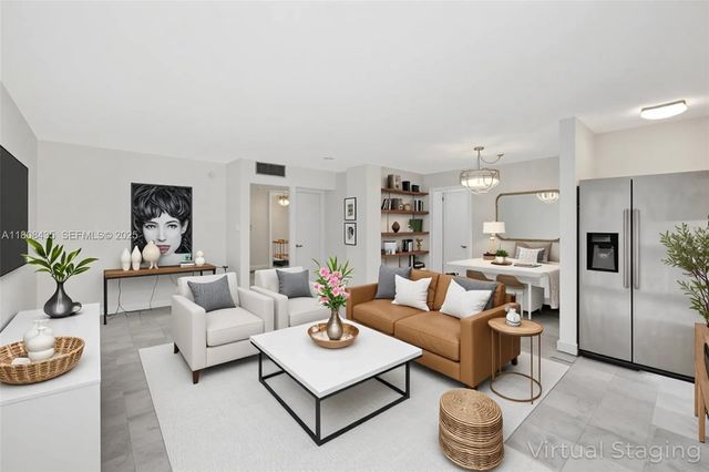 16919 N Bay Road 521, Sunny Isles Beach, FL 33160