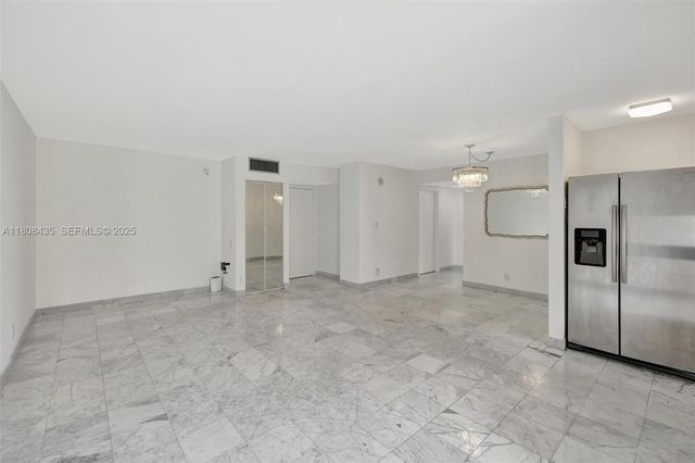 16919 N Bay Road 521, Sunny Isles Beach, FL 33160