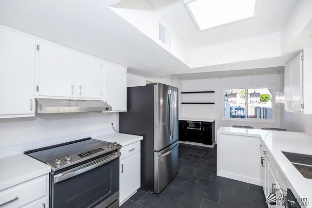 1449 E Torrey Pines Cir, Yuma, AZ 85365