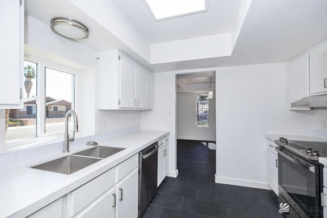 1449 E Torrey Pines Cir, Yuma, AZ 85365