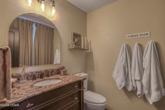 134 Valley View Drive, Joplin, MO 64804