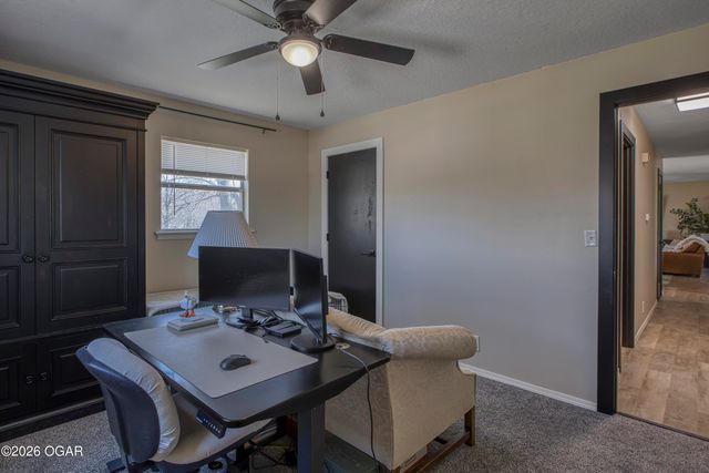 134 Valley View Drive, Joplin, MO 64804