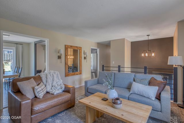 134 Valley View Drive, Joplin, MO 64804