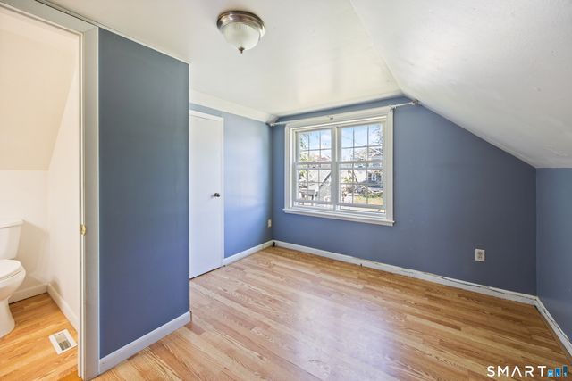 4 Francis Street, East Haven, CT 06512