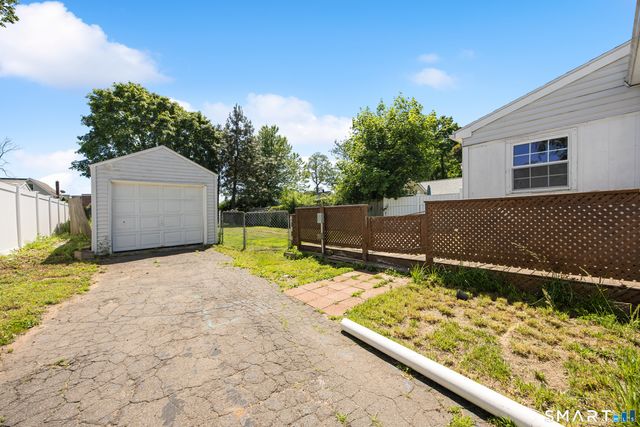 4 Francis Street, East Haven, CT 06512