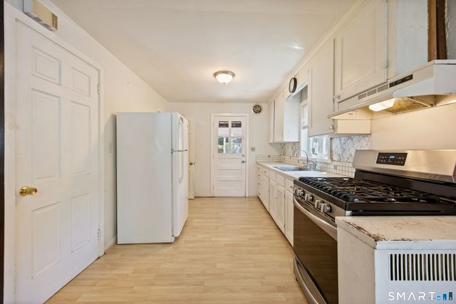 4 Francis Street, East Haven, CT 06512