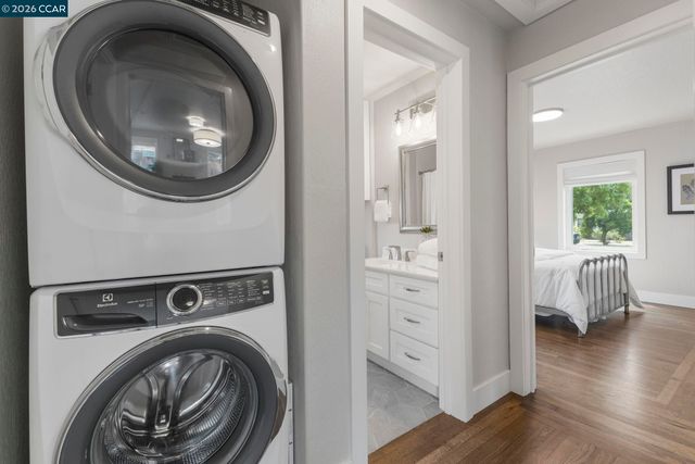 210 S R St, Livermore, CA 94550