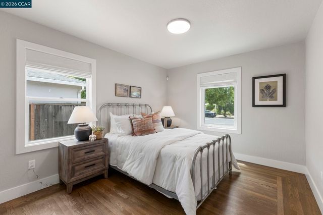 210 S R St, Livermore, CA 94550