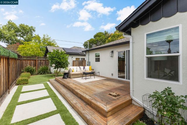 210 S R St, Livermore, CA 94550
