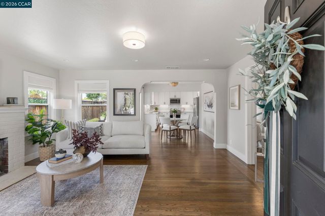 210 S R St, Livermore, CA 94550