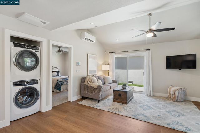 210 S R St, Livermore, CA 94550