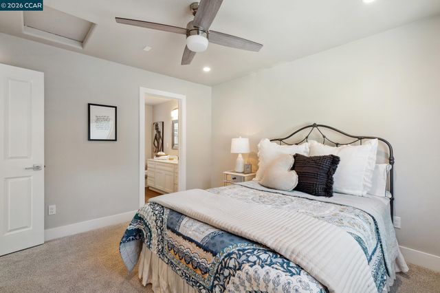210 S R St, Livermore, CA 94550